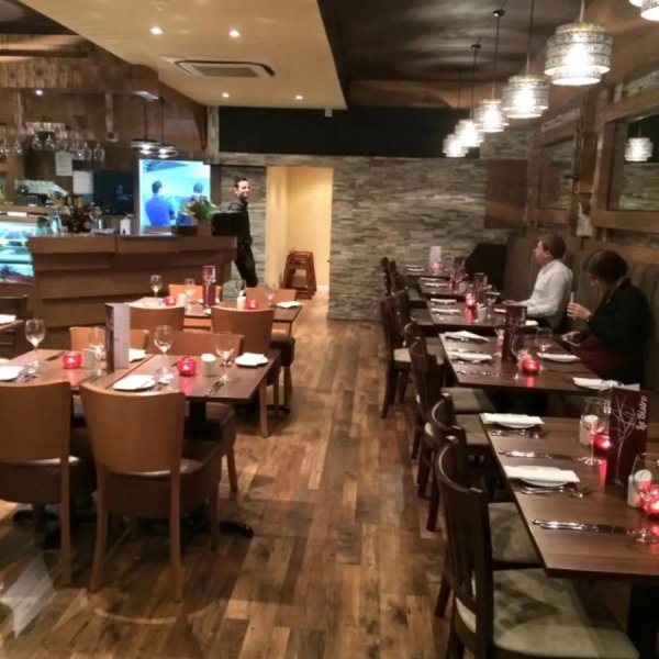 La Bistro Mediterranean Kitchen