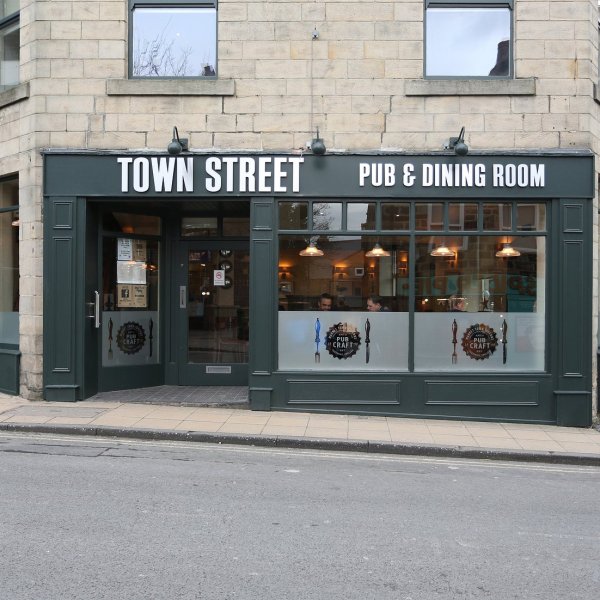 Town Street Tavern