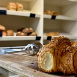 Crustiq Bakery & Cafe